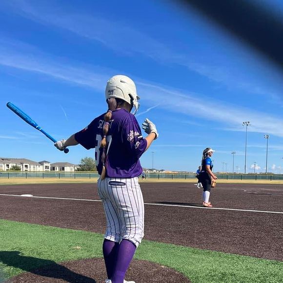 Meet your Posher, Allison - Picture 1 of 1